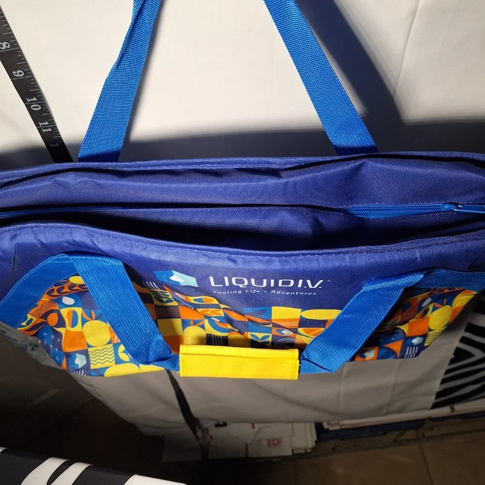 NWOT Liquid IV Cooler Tote